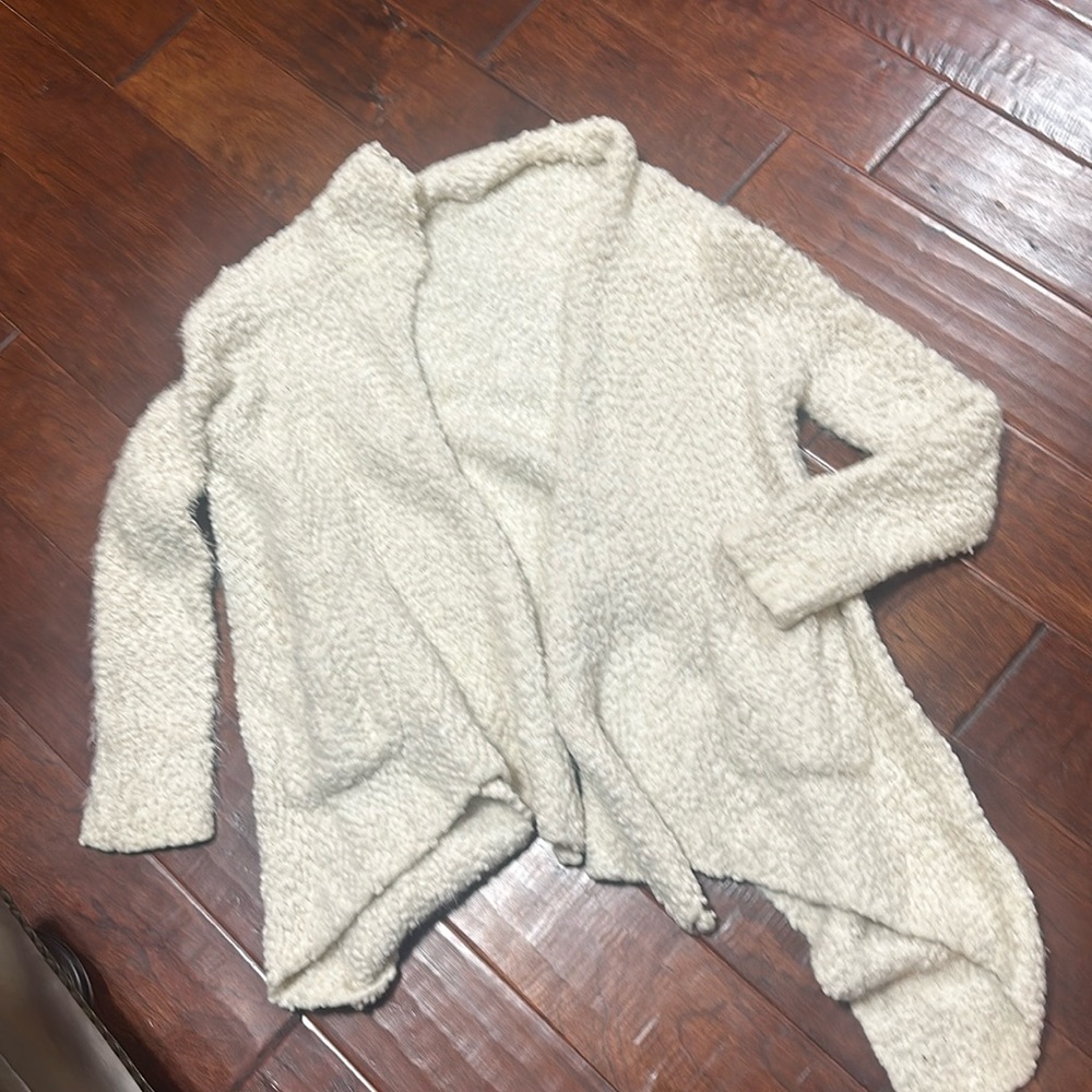 Boutique chunky knit cardigan.